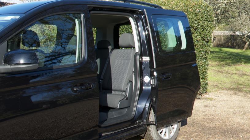 3430494 2.0 TDI 122 Life 5dr DSG [Tech Pack]